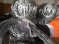 SCHUTZHANDSCHUHE ZUR MONTAGE VON NATO-DRAHT UND CONCERTINA KLINGENDRAHT – TYP 1 – 1 PAAR - 2.jpg